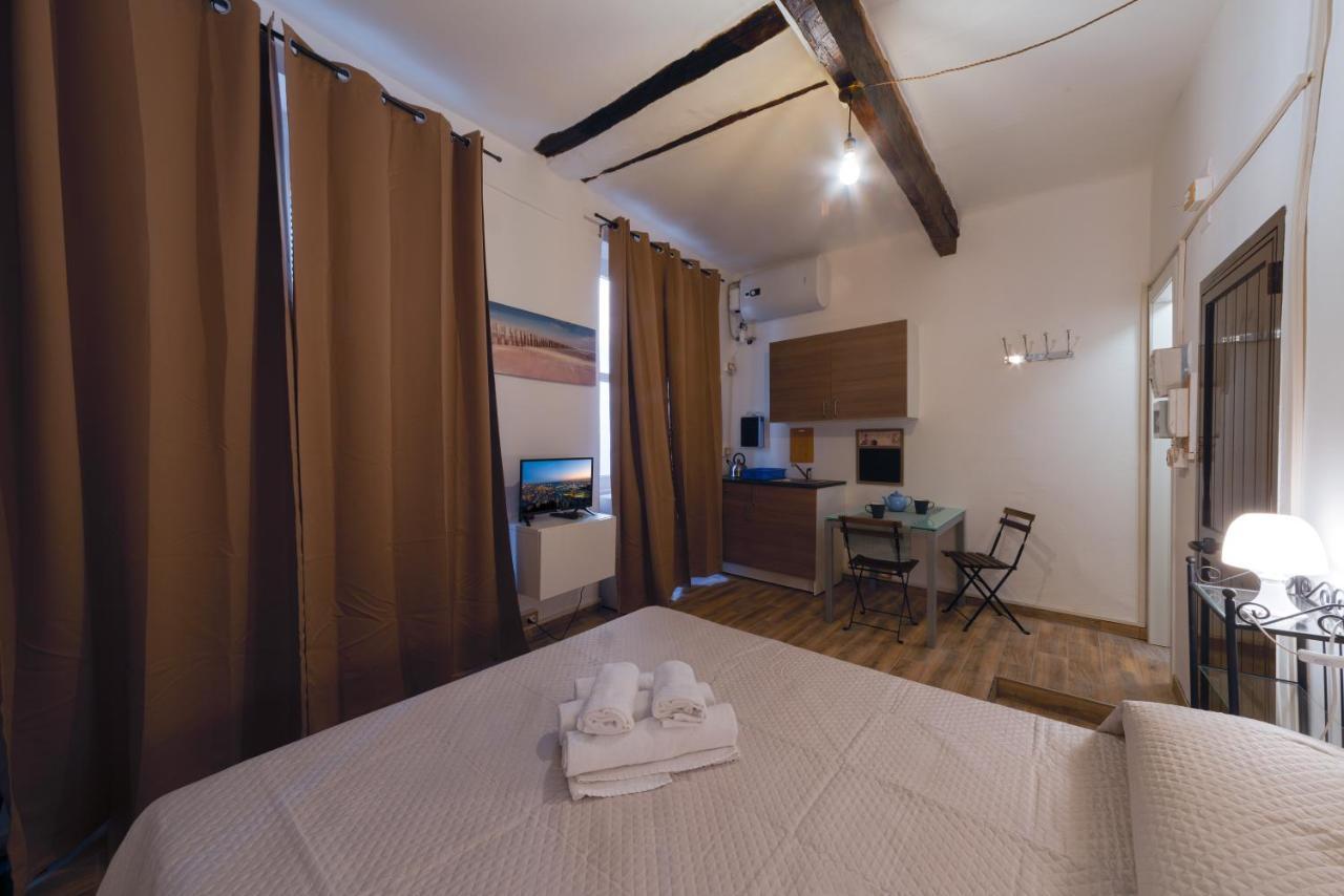 Appartamento Maddalena Alto - Affitti Brevi Italia Genua Exteriör bild
